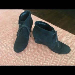 Clarks suede ankle boot